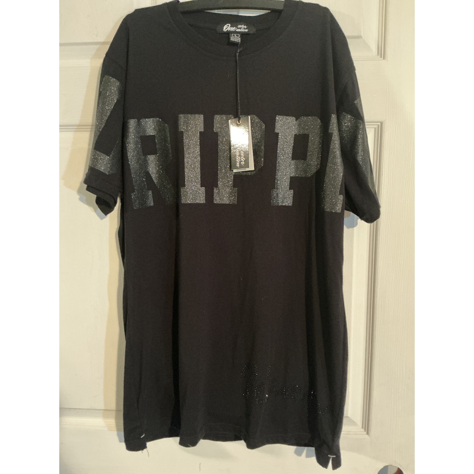 One Color Nation Mens Drippin Glitter Graphic TShirt Black Silver King Large